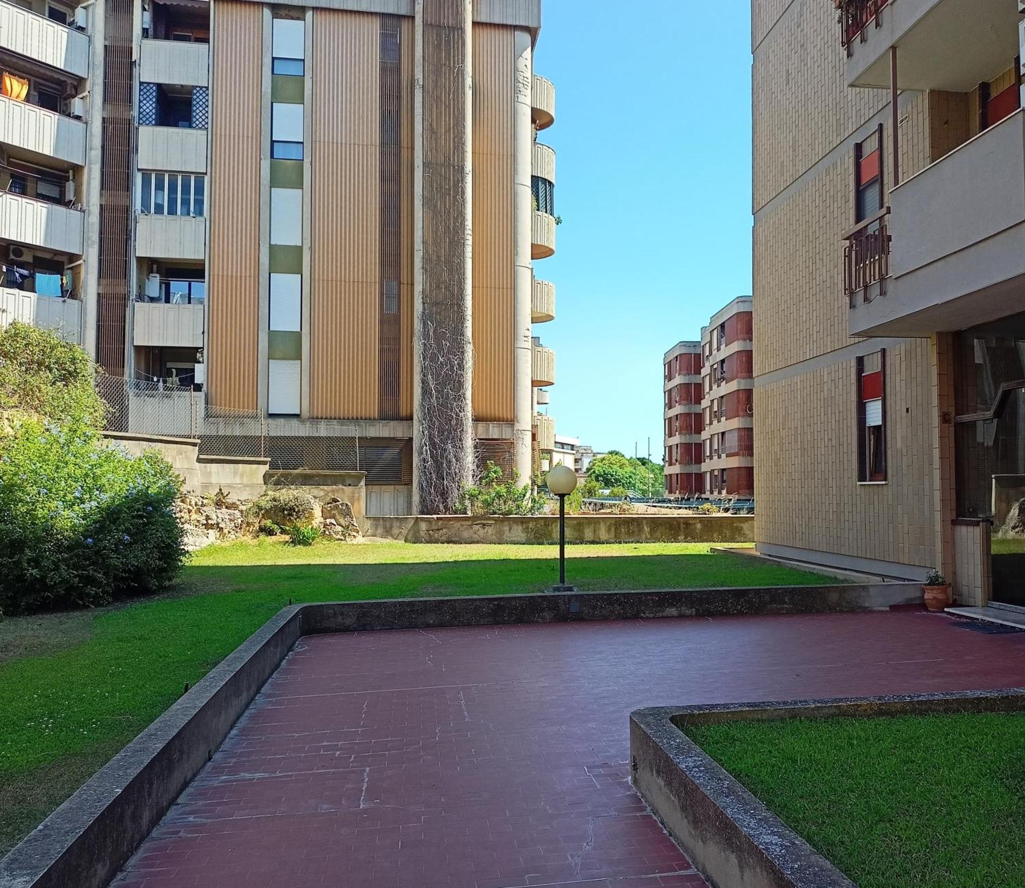 Jitaku Maine Apartment Каляри Екстериор снимка